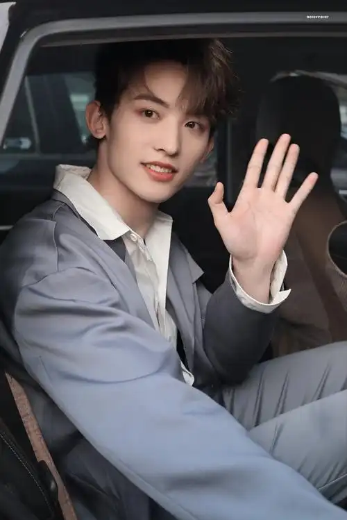 常华森笑容狙击手