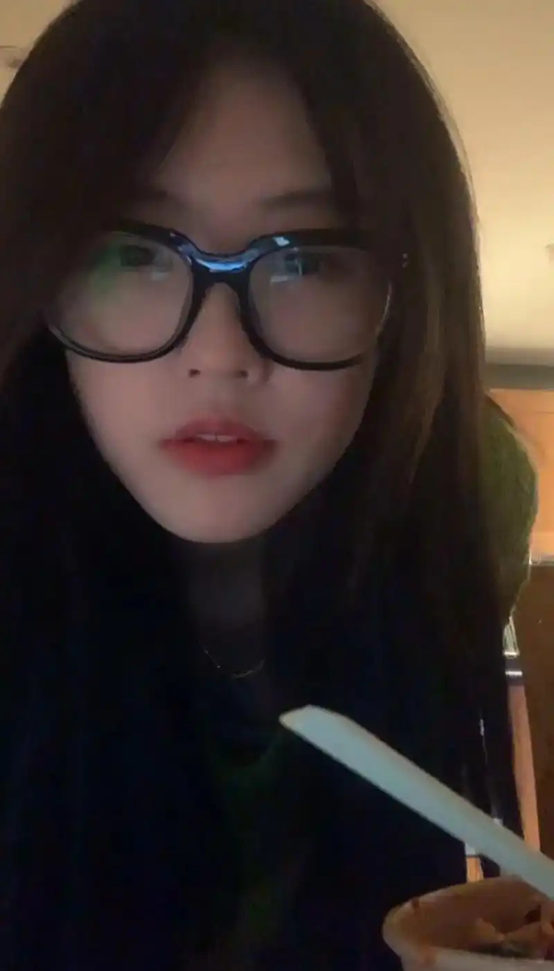 佘颖欣 #杀猪饲料  have a nice day sa - 抖音