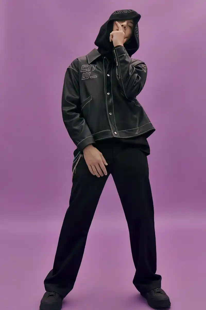 陈伟霆皮衣造型 玩转朋克风格