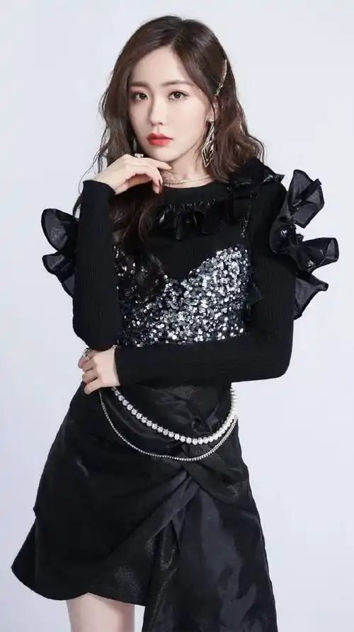 手机壁纸硬糖少女303