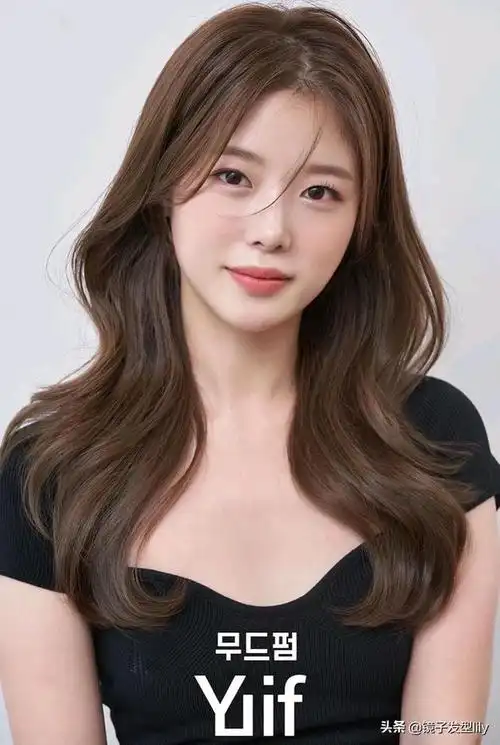 一九年流行发型女长发(元旦最具人气女发来了)(15)