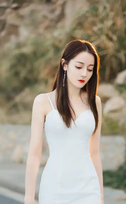 全球最美女演员,迪丽热巴"美出圈"_世界_观众_网友