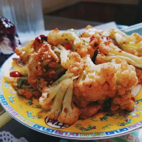 很久没过来了,换了菜牌,以前常点的很多都没了,疑惑是不是换了厨师?