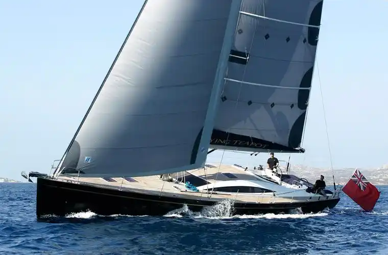 comet的凸起式沙龙系列帆船发布了最新船型62rs,设计原理同52rs相同