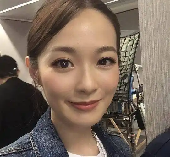 蔡洁曾是张铁林得意门生,与曾志伟合作精彩戏份却未能上位_角色_何依