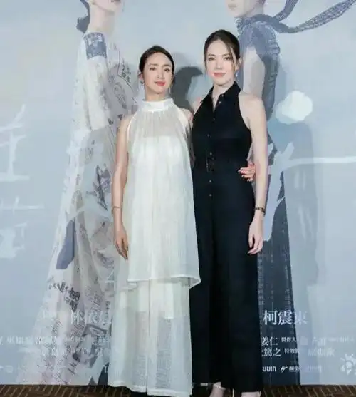 林依晨宣传新剧和许玮甯合影身高不够颜值来凑怪不得大家喜欢