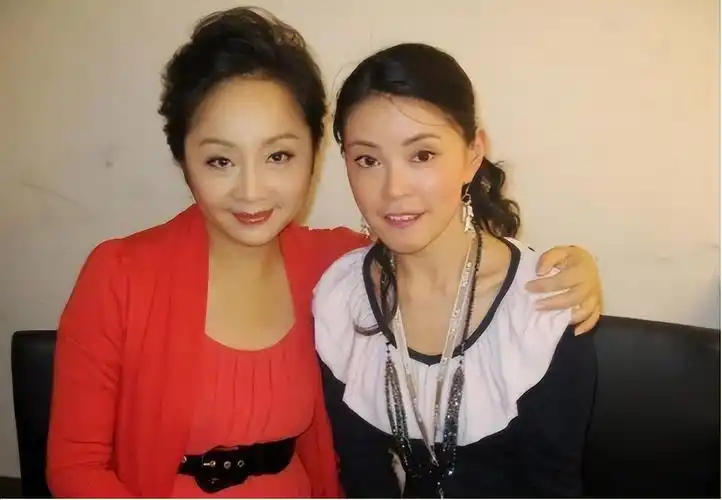 王新军和前妻唐静 猫王死因-佳迪双