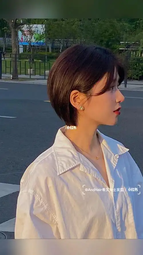 不用打理的挂耳短发太适合了短发也很精致