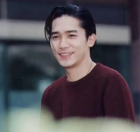 原创原创年少时是帅的标杆老了却各有各丑5位港台男神容颜一去不复返