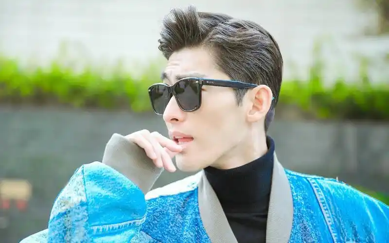 冷酷魅力张翰写真,明星-回车图片