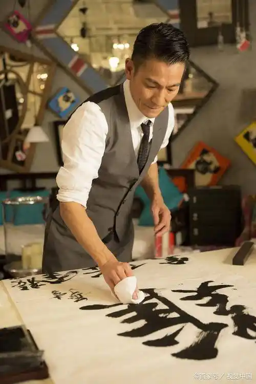 原创刘德华剪过的8大经典发型30年前的风格在今天一样是潮流