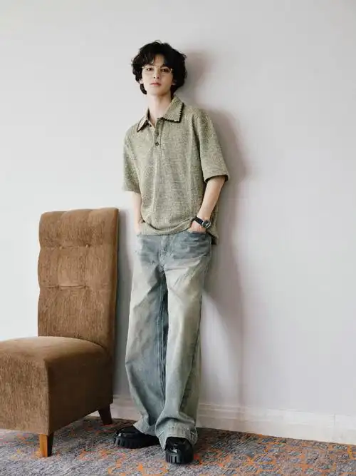 朱正廷签售会造型#朱正廷专辑签售会造型96日系卷毛发型77金丝