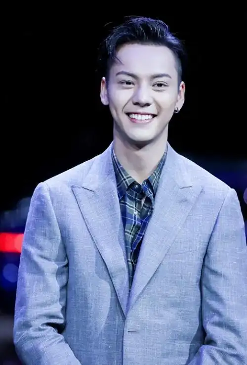 陈伟霆个人资料:从"豪门阔少"到"流量小生",这一步他整整走了12年