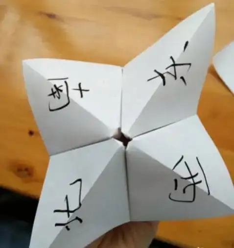 跳房子游戏规则 20个传统民间游戏-伙伴百科网-让你的生活充满快乐