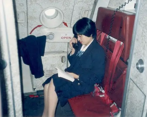 安徽首批空姐!无ps的上世纪80年代,素颜秒杀女星!