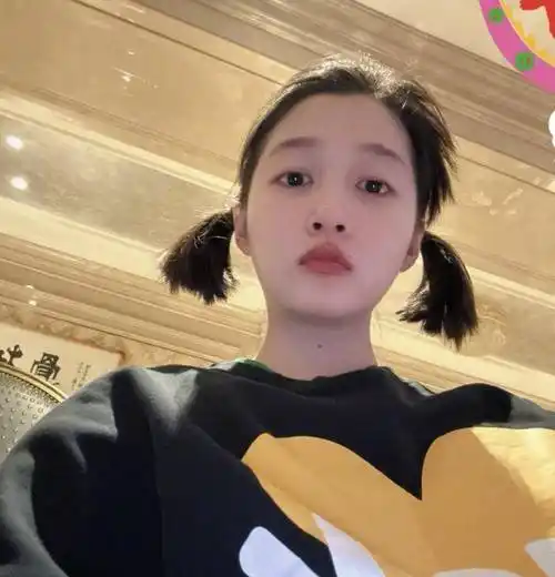 关晓彤短发_女性_社会_形象