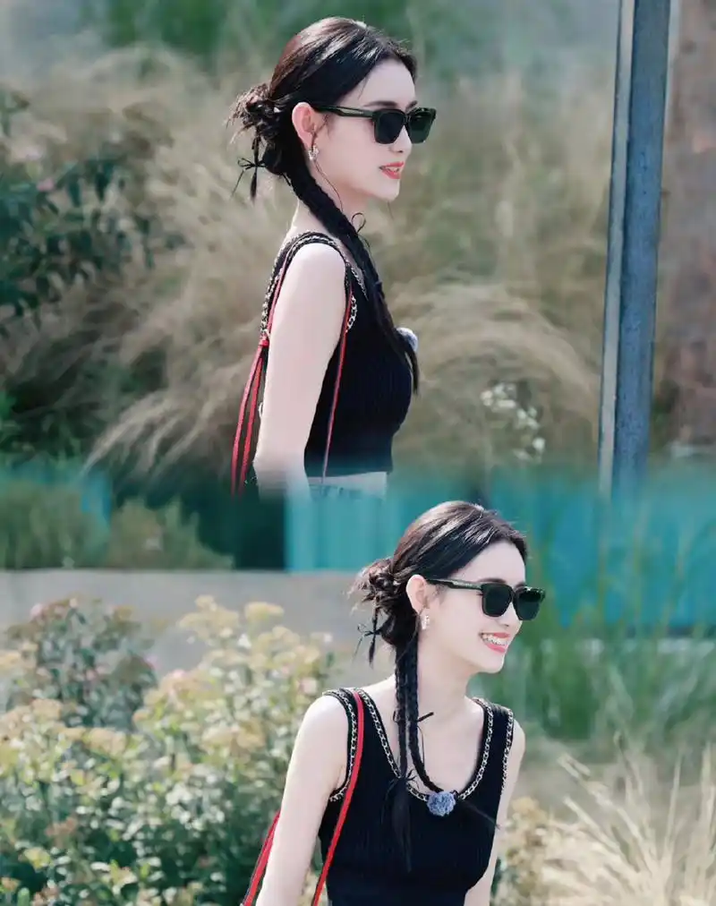 蒋依依这黑色穿搭有点酷辣,美美哒 #蒋依依黑色吊带背心