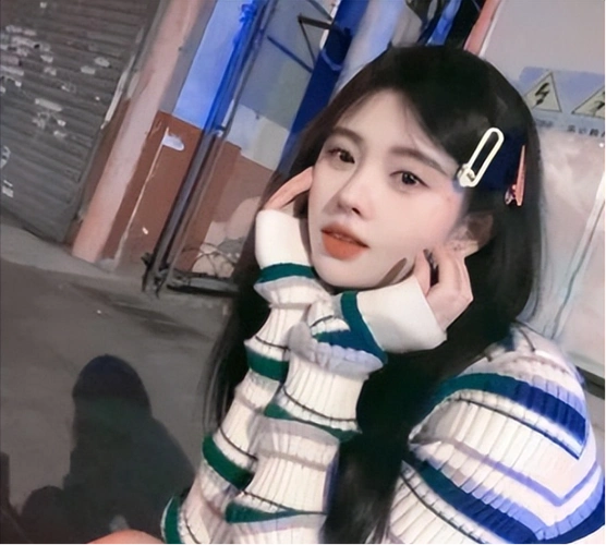 太炸裂!女星黄一鸣自曝女儿生父是王思聪,网友:和爷爷真像