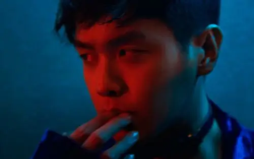 张若昀高冷深情演绎时尚写真图片桌面壁纸