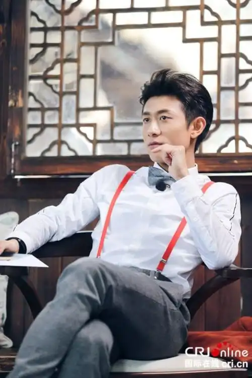 杨幂小时候一口京片子 白百何鹿?李晨也是北京人