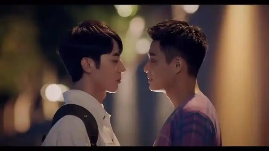 【history 4近距离爱上你】哥哥这是开始"调教"弟弟了?