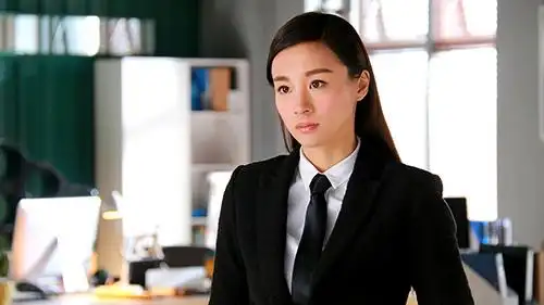 搜狐娱乐讯 由毛晓彤,章龄之,王传君等人主演的高颜值爆笑喜剧