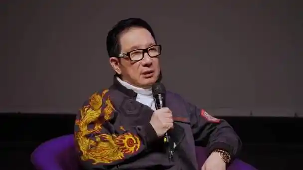 香港文化博物馆梅艳芳特备节目中刘培基谈到#张国荣#  当年他拍《霸王