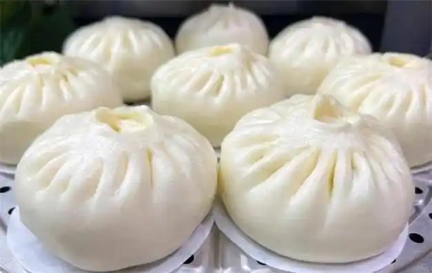 蒸包子提前发面就错了大厨教你正确做法包子雪白松软不塌陷