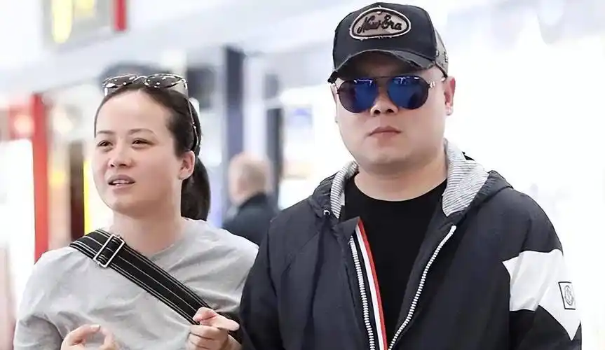 "私生子"丑闻频发,业务能力下滑,这一次岳云鹏不再