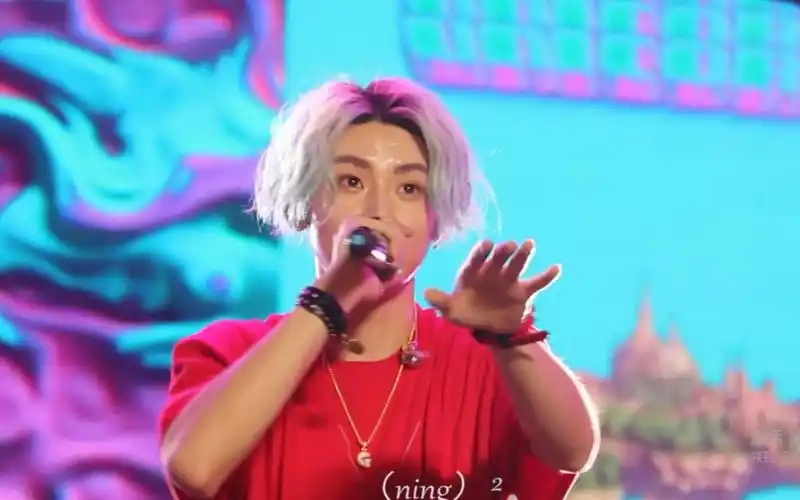 【小鬼王琳凯】一排视角可爱死亡对视《unicorn》国潮音乐节