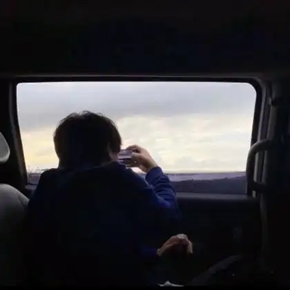 qq头像男生不露脸冷酷高清图片,孤独感十足_男生头像_头像屋