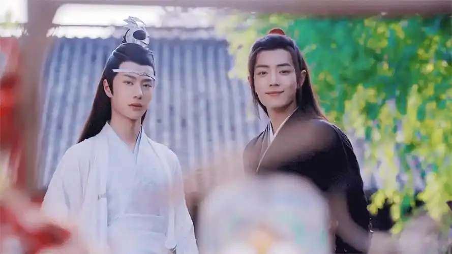 【王一博·活动】20210704 hnws 2021毕业礼 王一博 - 干杯