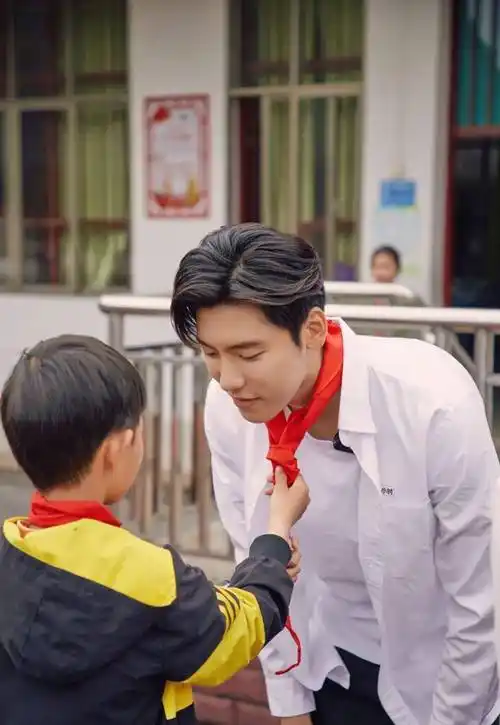 与王子异一起重返童年童心未泯所遇皆甜