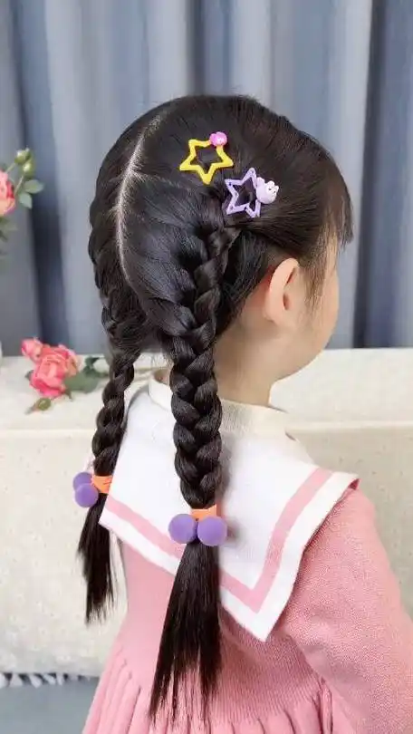 适合春天的小清新发型,日常扎,上学扎都好看,小公主们都喜欢!