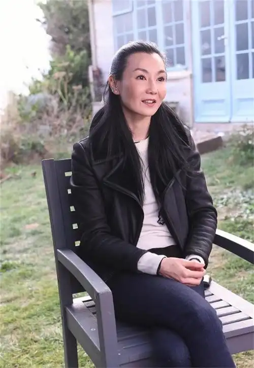 回顾张曼玉多段感情无疾而终58岁未婚无子女已放弃寻找另一半