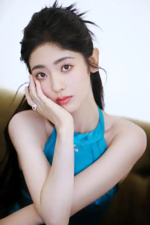 邢菲华表奖妆造##网友p的美人鱼邢菲