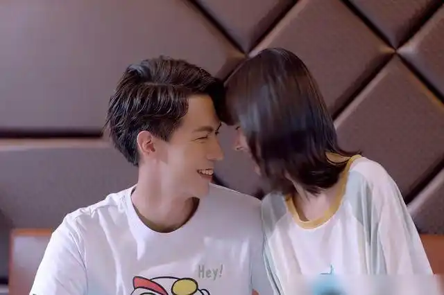 甜到心窝里的4部霸道总裁剧每一部都甜度超标看剧全程姨母笑