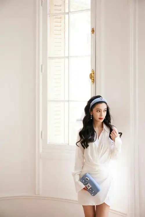 angelababy蓝色爱心发箍##angelababy巴黎街拍