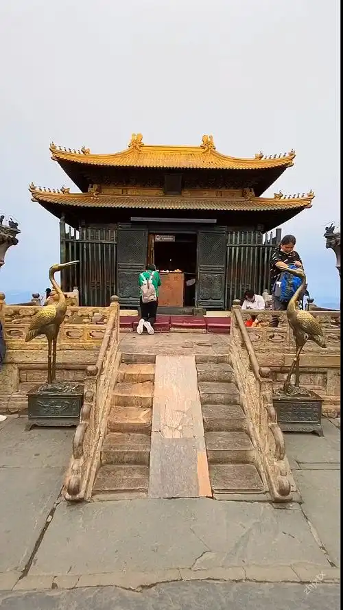 武当山#惠游湖北的最后一站,带大家看看武当山金顶,后续更新航拍势档