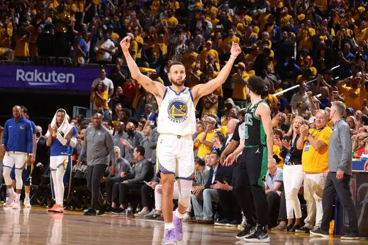 nba星观察 | 只手狂澜 再次扬帆_库里_金州勇士_勇士队