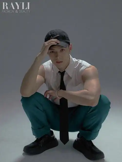 董又霖[超话]##董又霖寸头首封