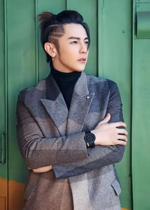 谁说男人30岁以后就要成熟37岁汪东城的这些发型比00后还年轻