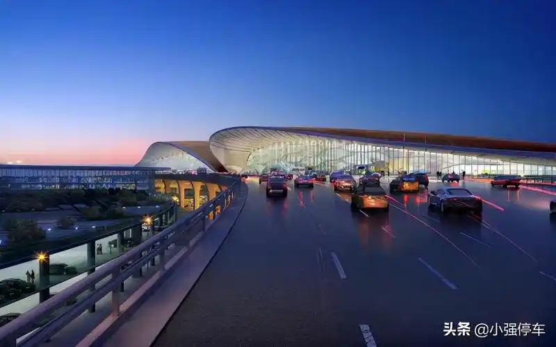 北京机场寄存行李多少钱北京首都机场停车场最新收费多少钱一天