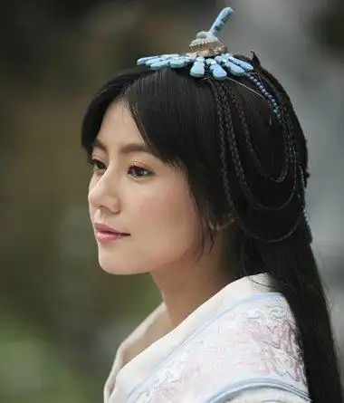 秦朝女子发髻及发饰 女生古风发髻教程