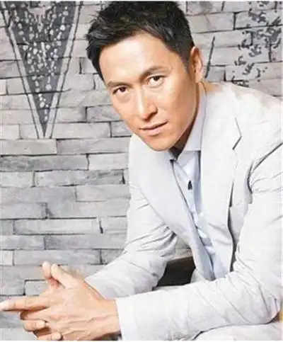 马德钟广告代言代言费马德钟肖像代言联系电话多少