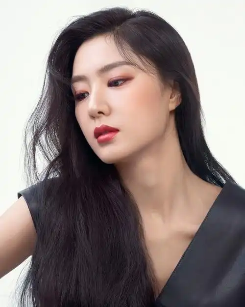 徐智慧性感迷人写真图片