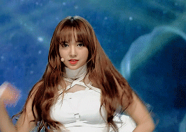 [禁二]程潇/cheng xiao,1998年7月15日出生于广东深圳,毕业于深圳艺术