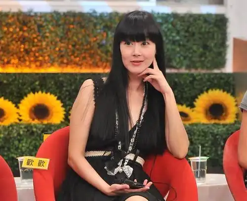 名嘴爆料女星欢欢「前夫外遇」水灵,遭判赔30万的