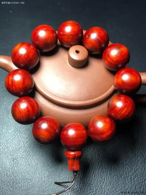 钱币天堂·交易区详情·玻璃底高油密犀牛角紫檀木段光紫檀手串1.