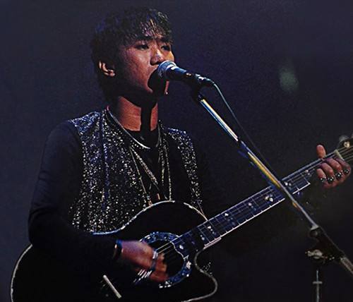 beyond91演唱会黄家驹同款 1869民谣电箱木吉他41寸碳纤维龟背吉他